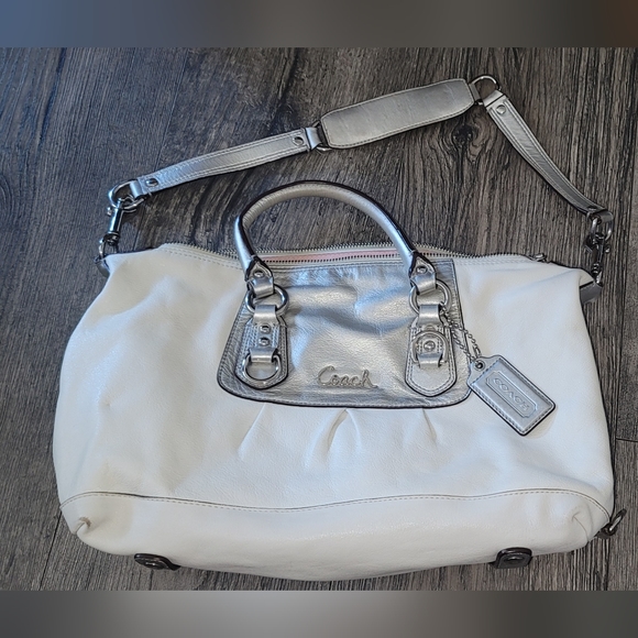 Coach bag - Picture 1 of 5